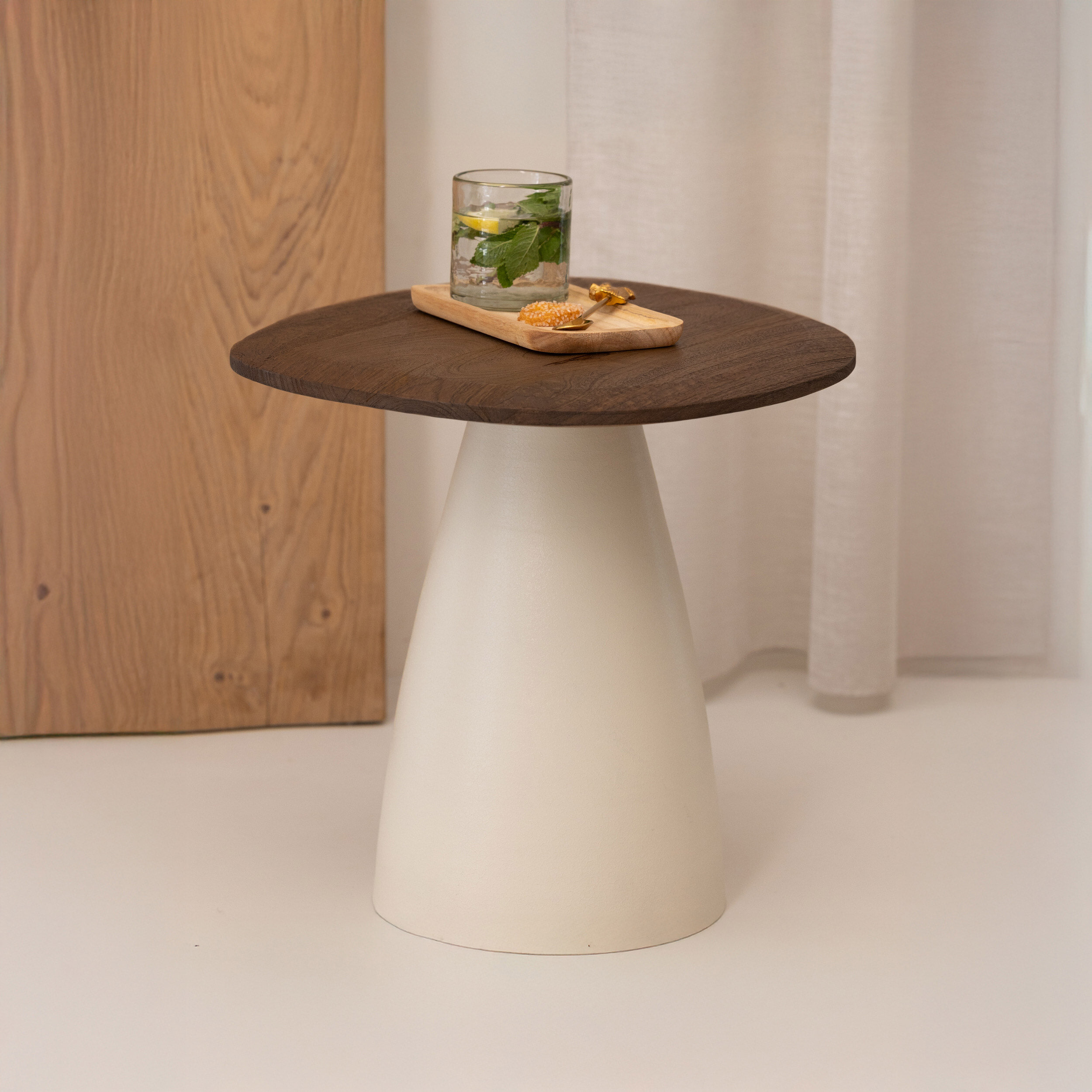 Sohome Organische Bijzettafel 'Madin' Mangohout, 50cm