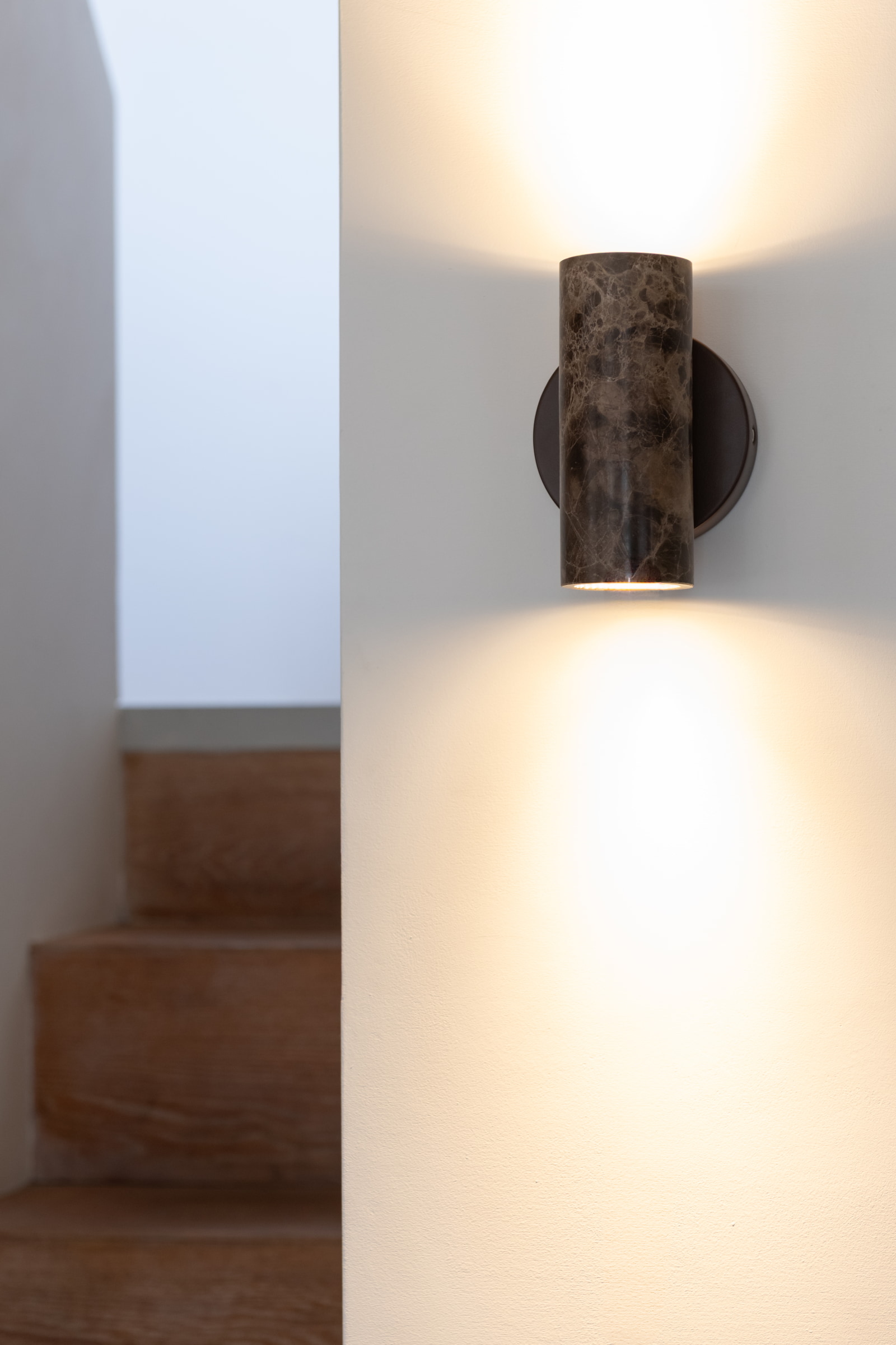 its about RoMi Wandlamp Tivoli Marmer - Bruin