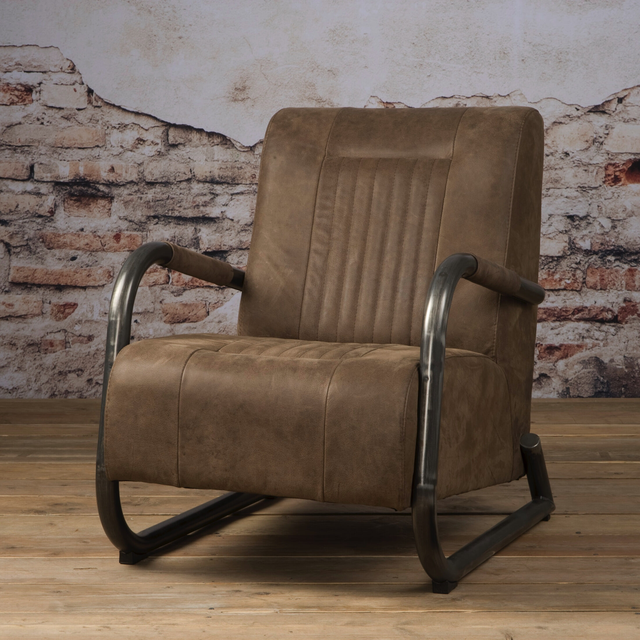 Tower Living fauteuil 'Barn' Leder, kleur Danza Taupe Tower Living fauteuil 'Barn' Leder, kleur Danza Taupe