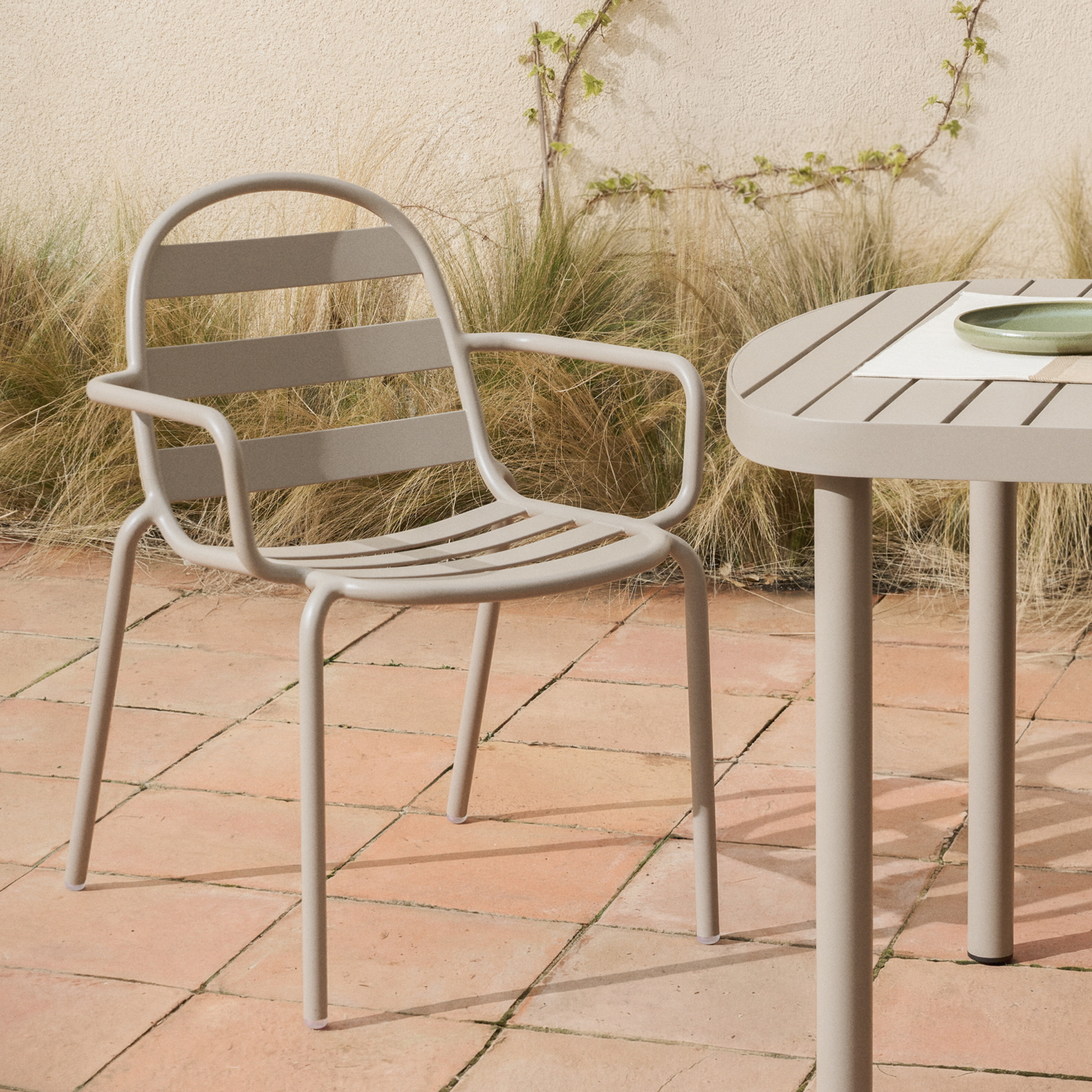 Kave Home Tuinstoel Joncols - Taupe