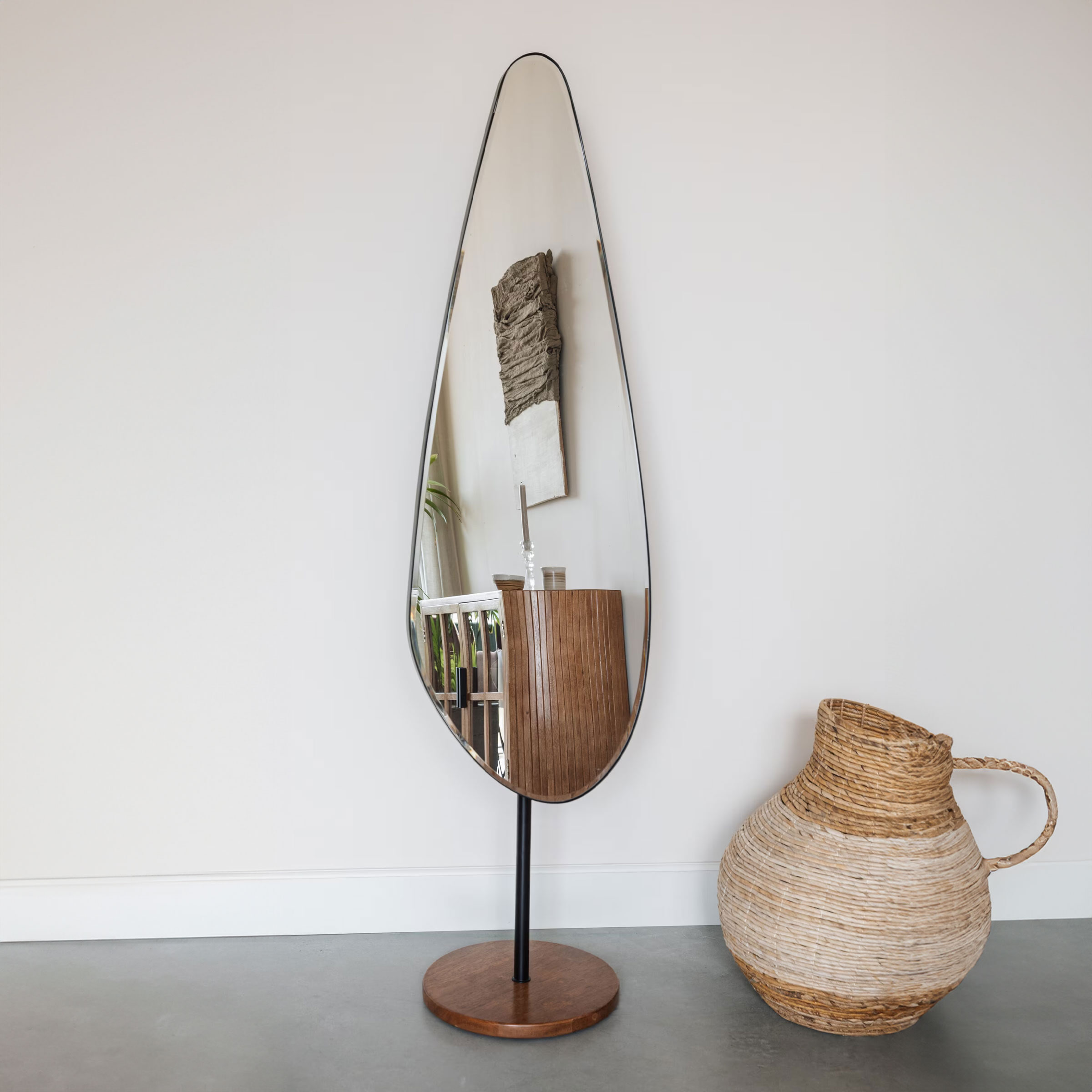 ZILT Staande Spiegel Katrinia Organisch, 135 x 40cm - Zwart