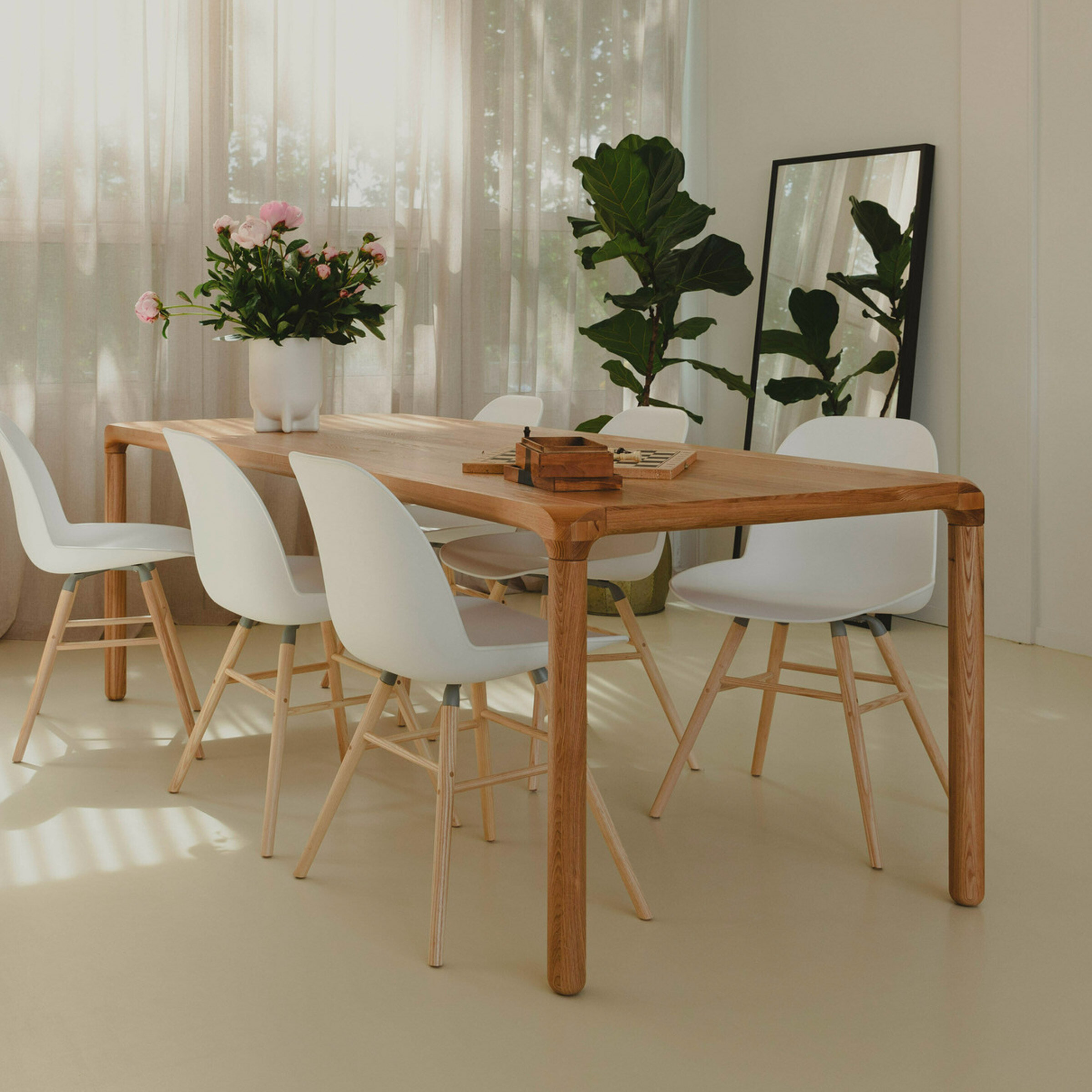 Zuiver Eettafel 'Storm' Essenhout, kleur Naturel