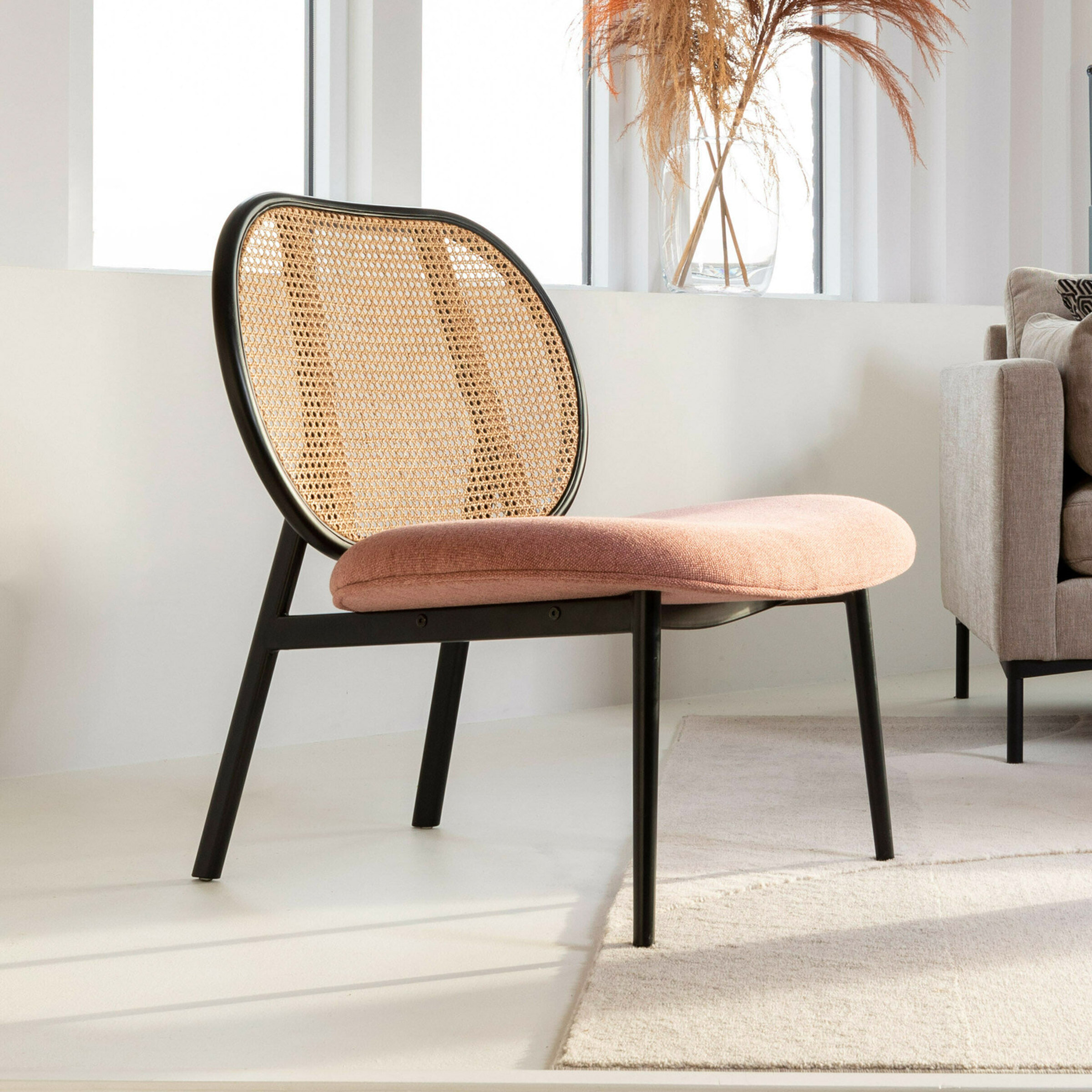 Zuiver Fauteuil 'Spike' Rotan en stof, kleur Roze