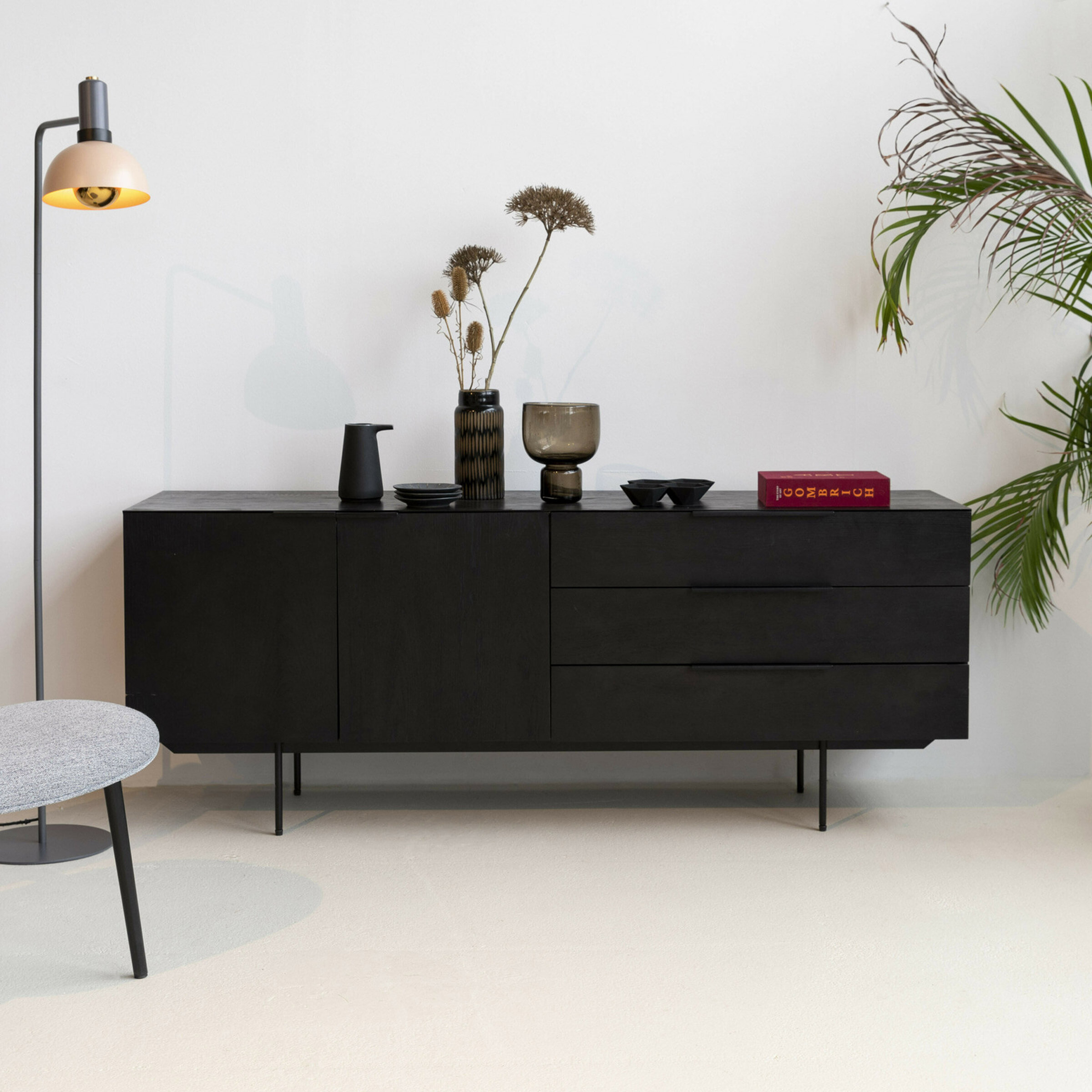 Zuiver TV-meubel 'Travis' Eikenhout, 180cm, kleur Zwart