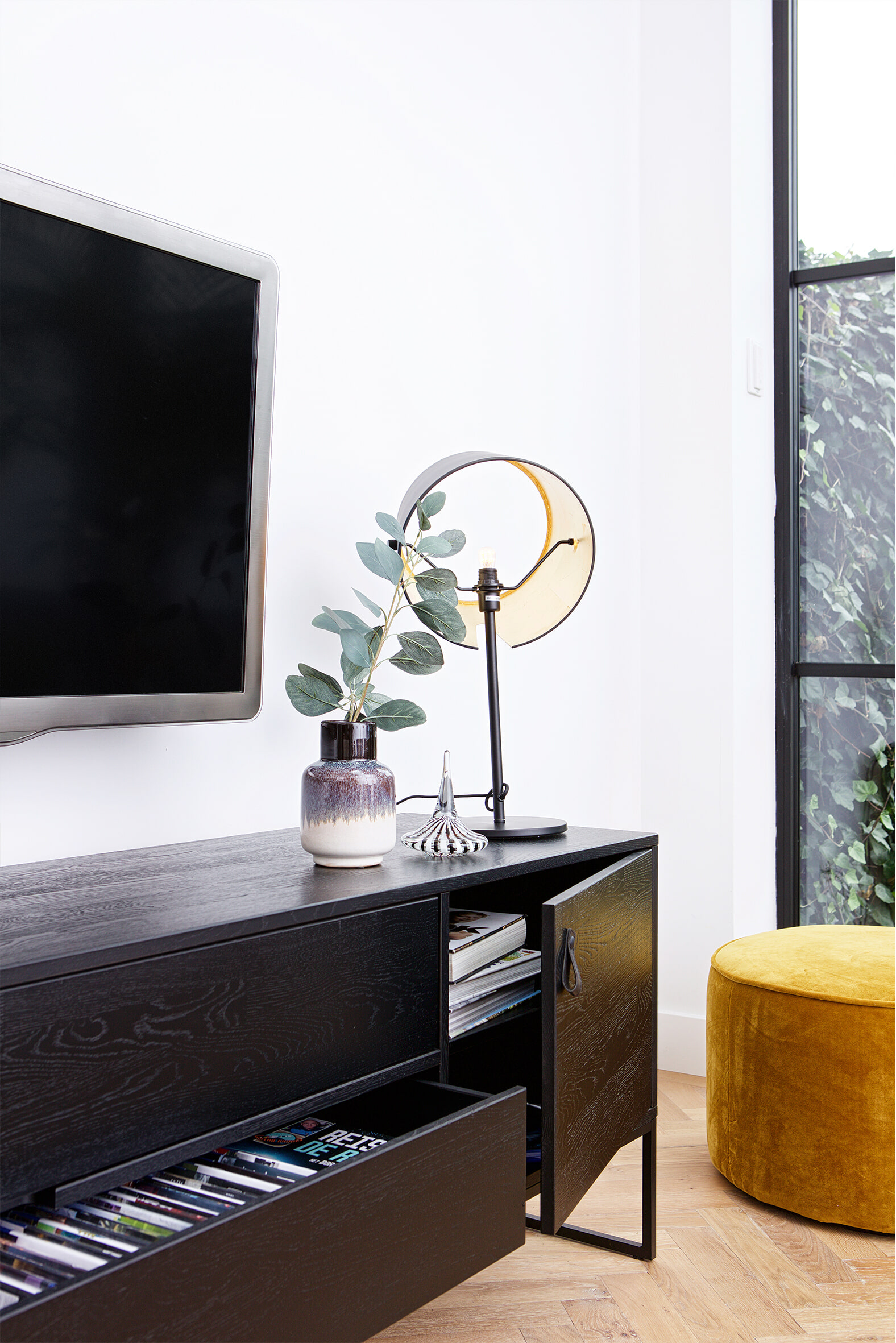 WOOOD TV-meubel 'Silas' Eiken 180cm, kleur zwart
