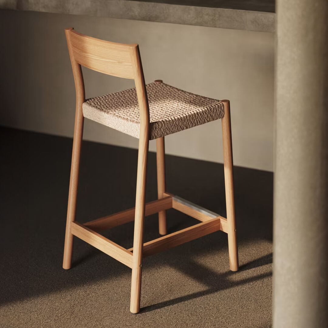 Kave Home Barkruk 'Yalia' Eikenhout en touw (zithoogte 65cm)