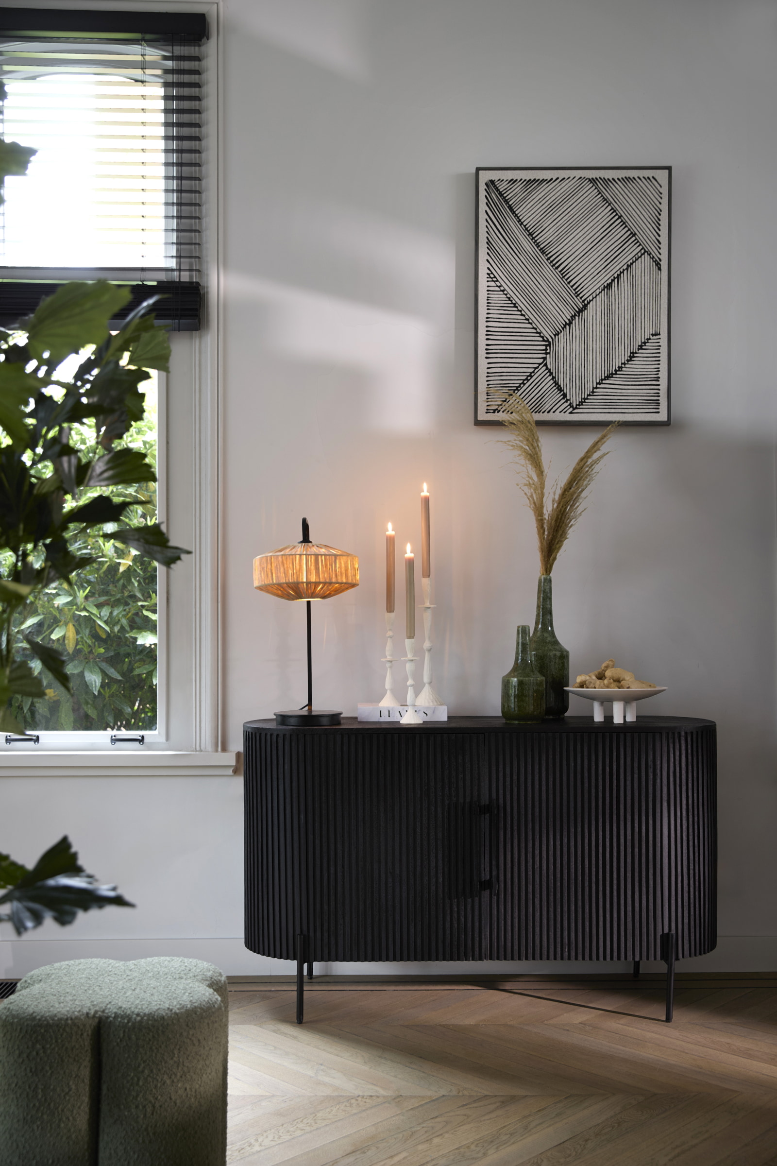 Light & Living Dressoir 'Dumosi' Mangohout, 140cm, kleur Zwart