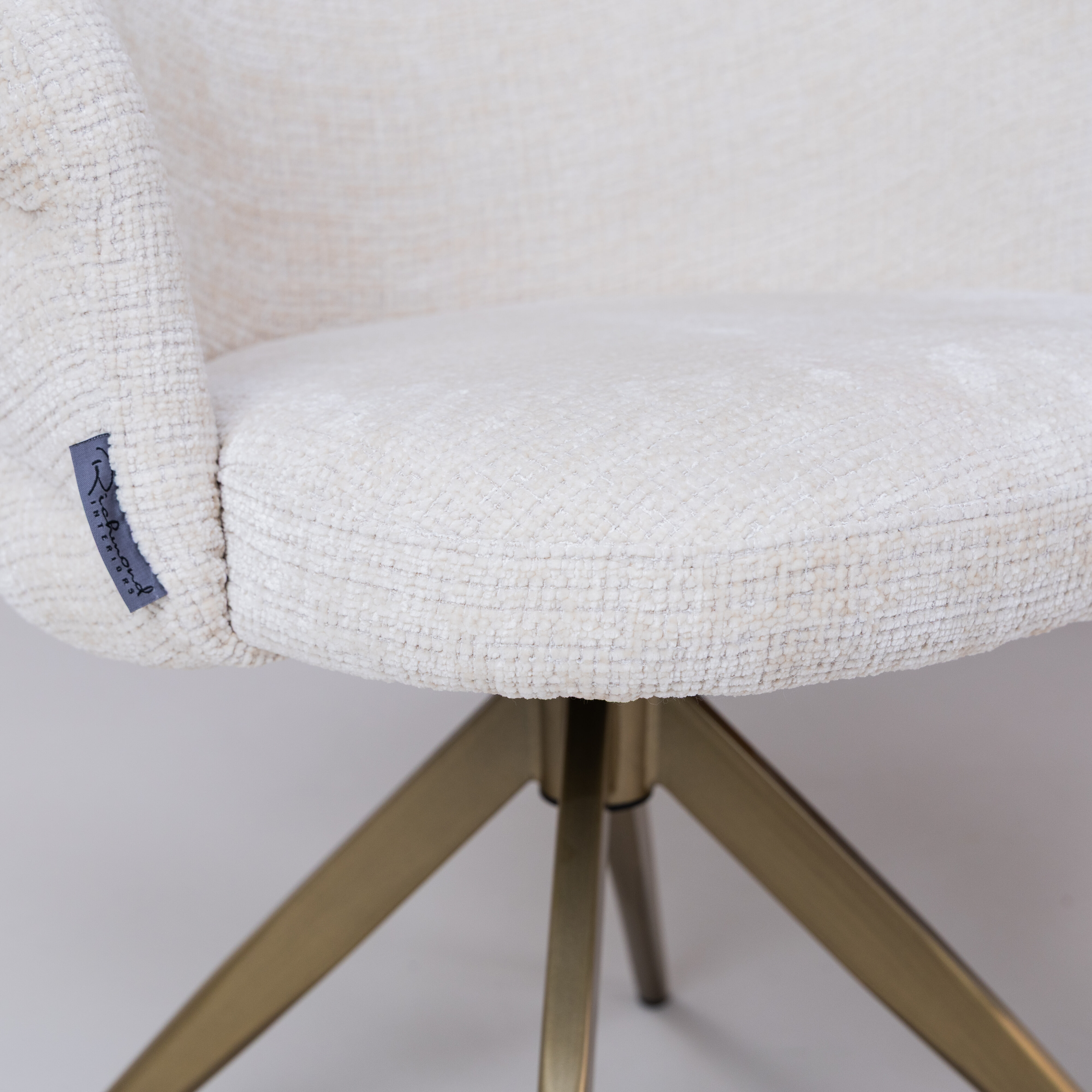 Richmond Draaibare Eetkamerstoel 'Zendaya' Chenille, kleur Beige