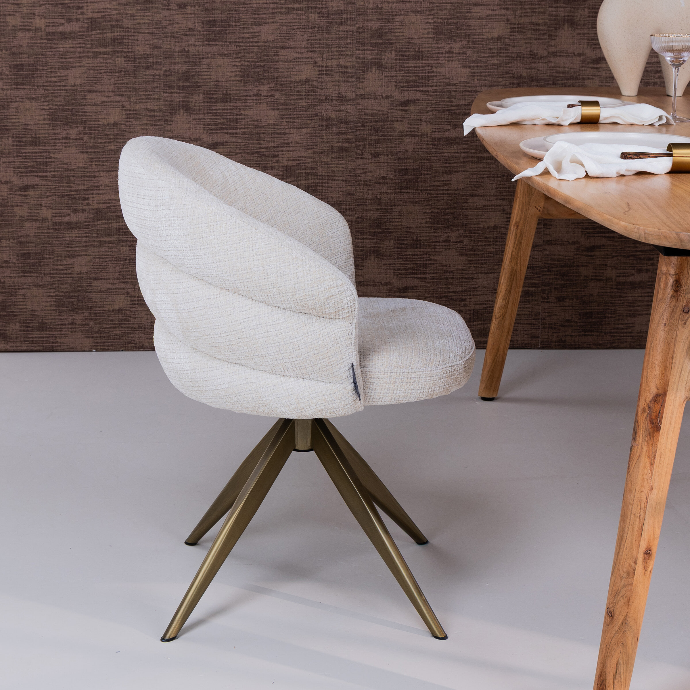 Richmond Draaibare Eetkamerstoel 'Zendaya' Chenille, kleur Beige