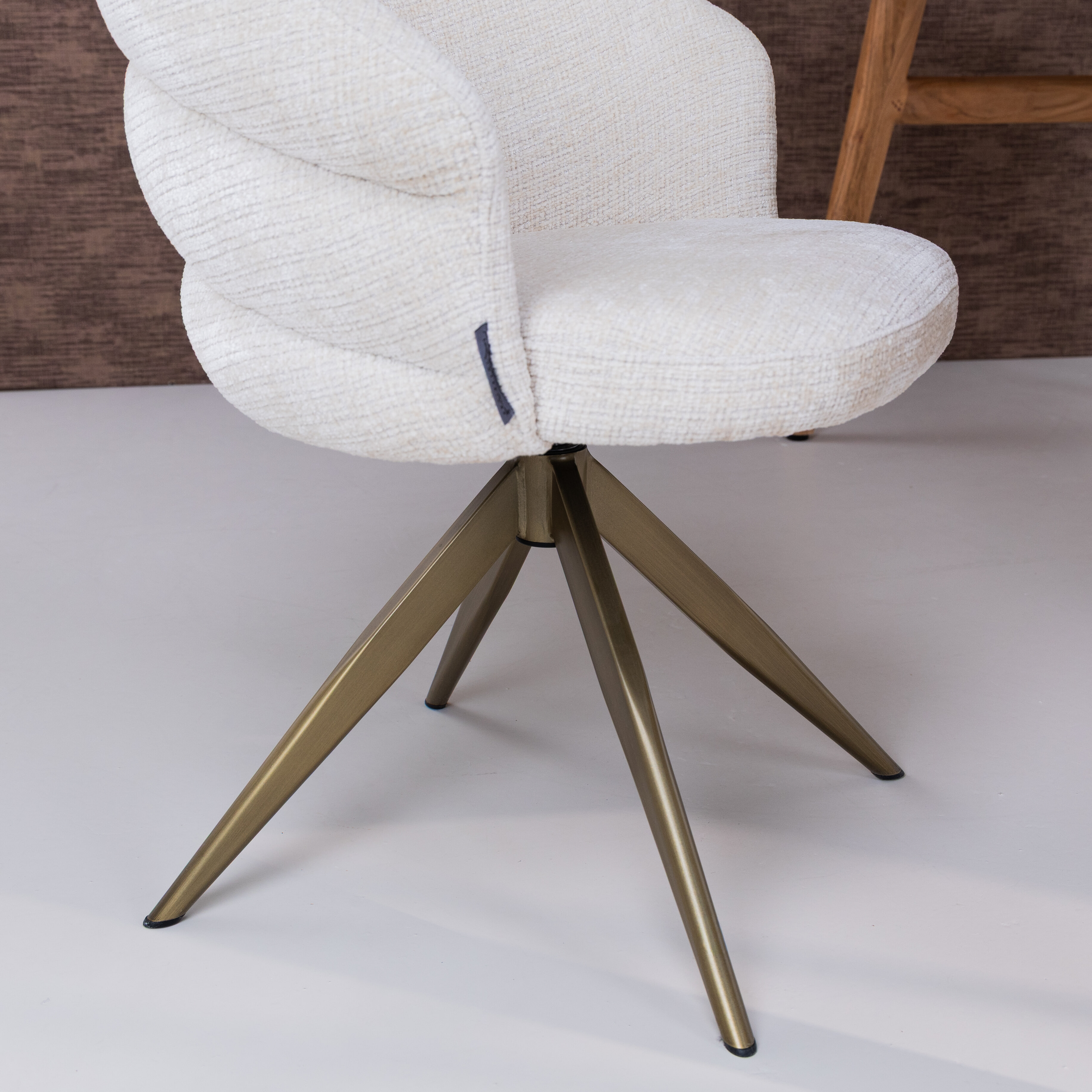 Richmond Draaibare Eetkamerstoel 'Zendaya' Chenille, kleur Beige